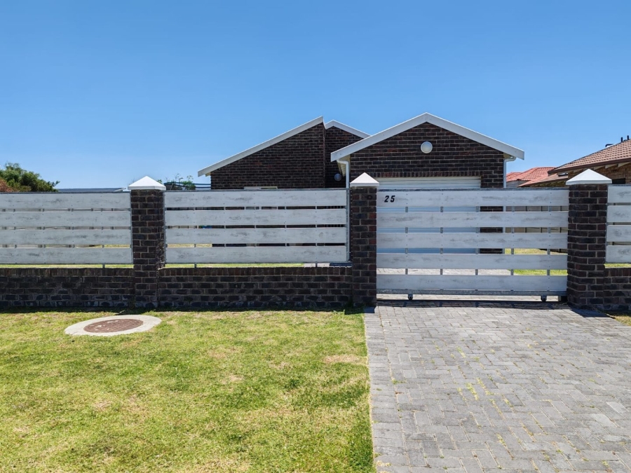 3 Bedroom Property for Sale in Fairview Eastern Cape